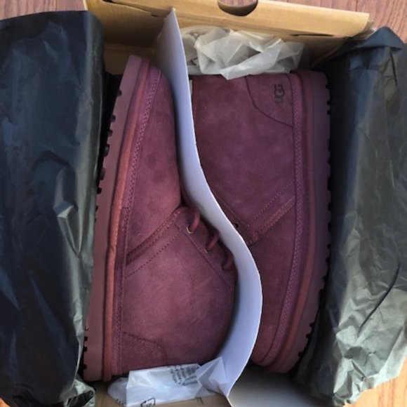 UGG Neumel Chukka Suede Boot. Size: 12 - Picture 4 of 9